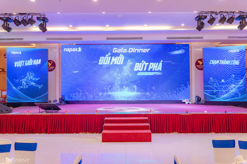 30 mẫu backdrop Gala Dinner đẹp ấn tượng độc lạ nhất 2025
