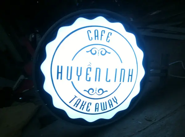 Biển Vẫy Cafe 2 biển vẫy tròn cafe